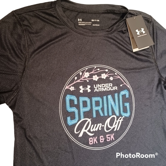 Nwt! Under Armour work out top shirt - Picture 2 of 5